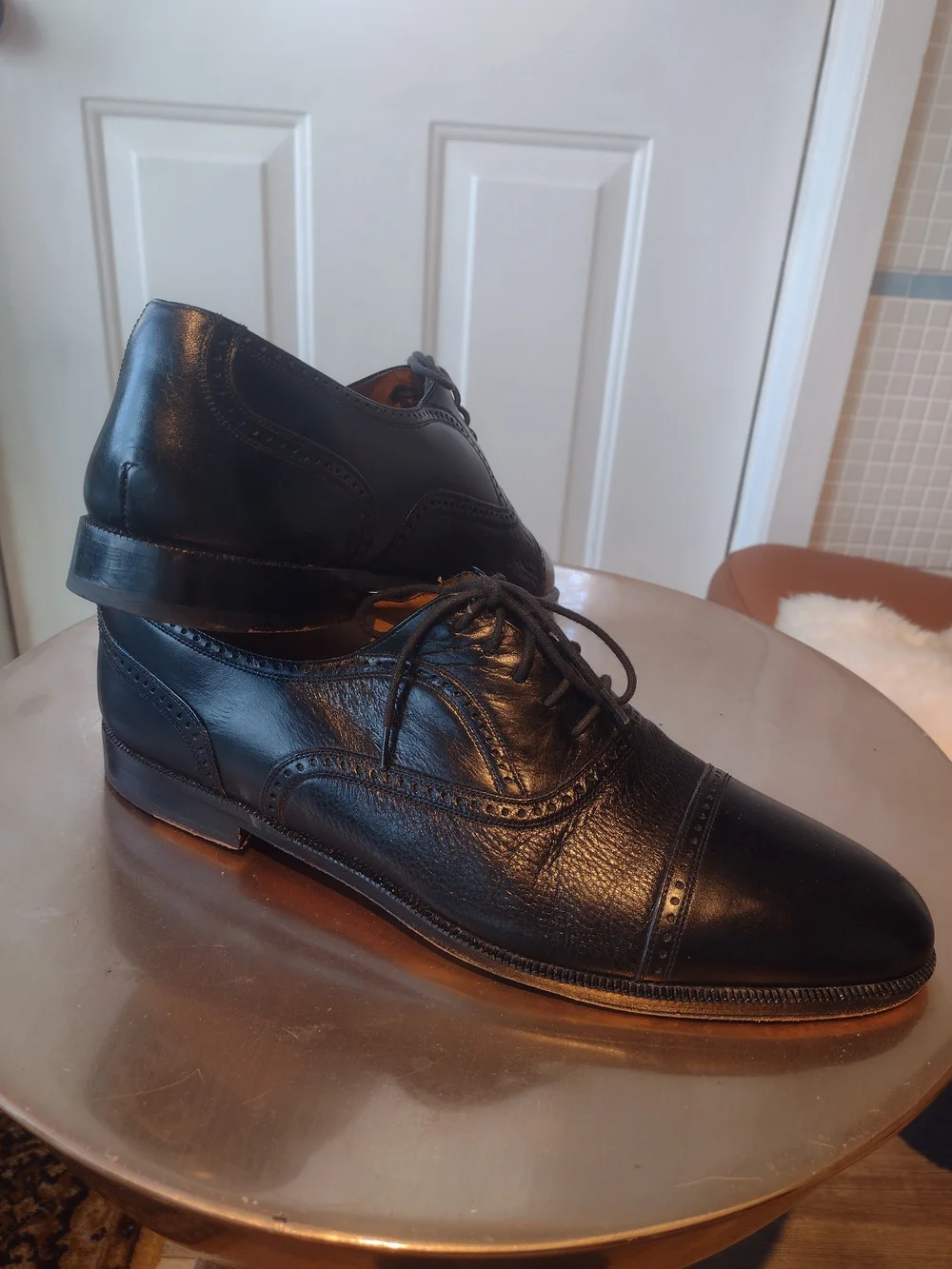 Men's Black Leather Cap-Toe Oxford Shoes